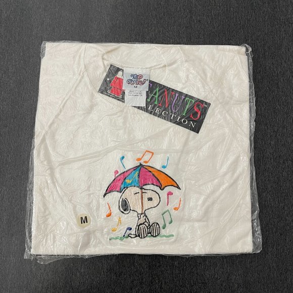 Peanuts Collection Snoopy White 100% Cotton SS T-shirt USA Made, Size M NWT - Picture 8 of 8